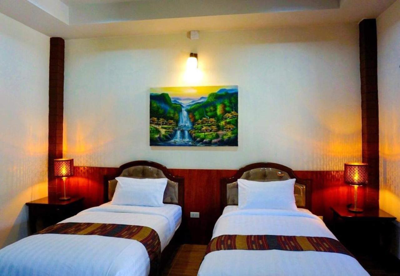 Punyin Hotel Inthanon -ปั้นหยิ่น โฮเทล Чом Тхонг Экстерьер фото