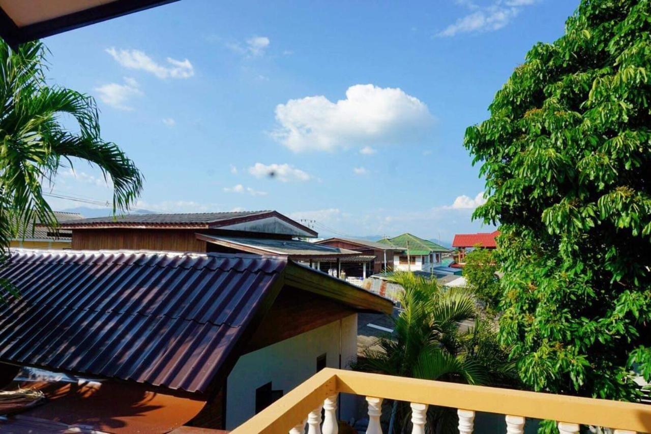 Punyin Hotel Inthanon -ปั้นหยิ่น โฮเทล Чом Тхонг Экстерьер фото