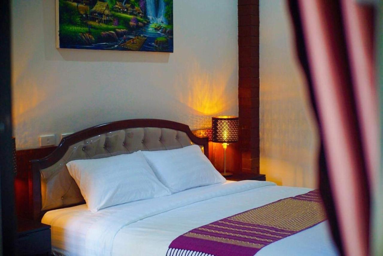 Punyin Hotel Inthanon -ปั้นหยิ่น โฮเทล Чом Тхонг Экстерьер фото