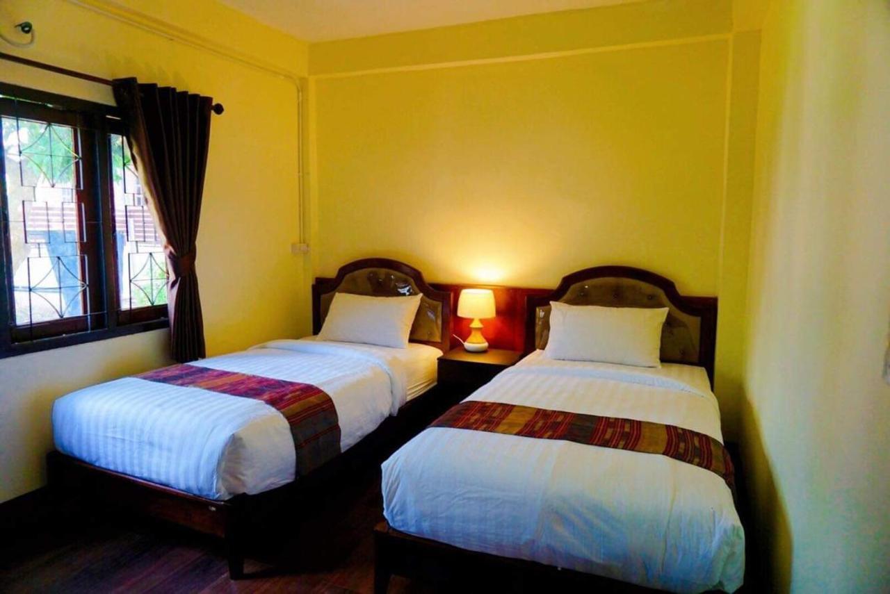Punyin Hotel Inthanon -ปั้นหยิ่น โฮเทล Чом Тхонг Экстерьер фото
