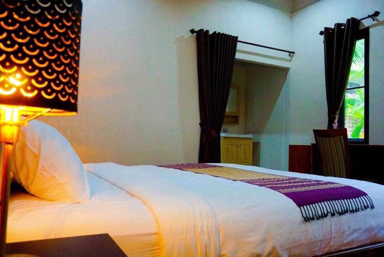 Punyin Hotel Inthanon -ปั้นหยิ่น โฮเทล Чом Тхонг Экстерьер фото